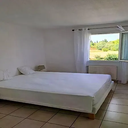 Hotel Beautiful In With Balcony Uzès
